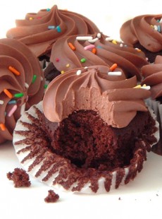 new-york-inaugure-premier-distributeur-automatique-cupcakes-010414431